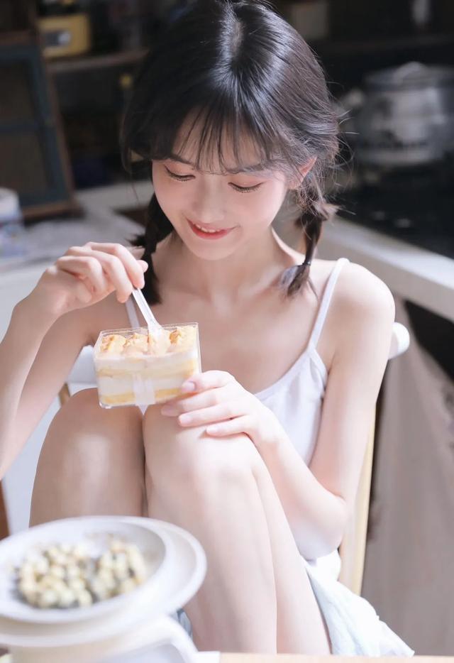 美女写真：清纯双马尾