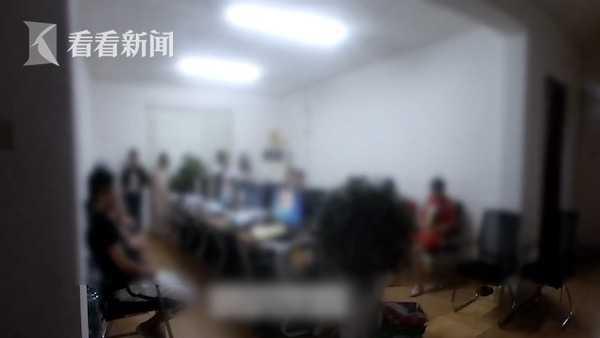 美女失恋加民警微信“求安慰”结果连窝点都被端了